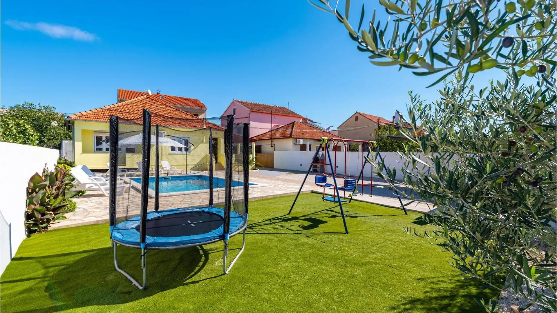 Cozy Home In Sukosan With Outdoor Swimming Pool 0*,  Croatia