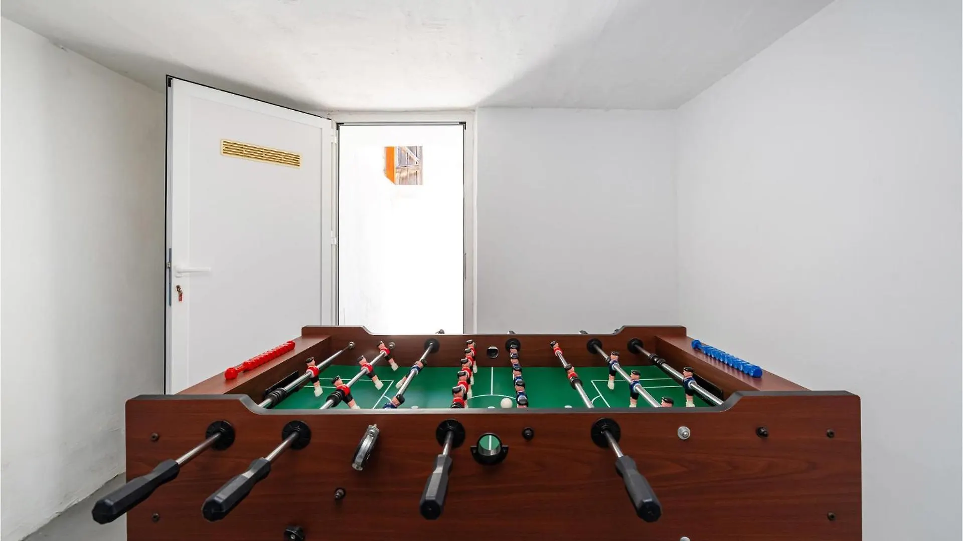 Cozy Home In Sukosan With Outdoor Swimming Pool 0*,